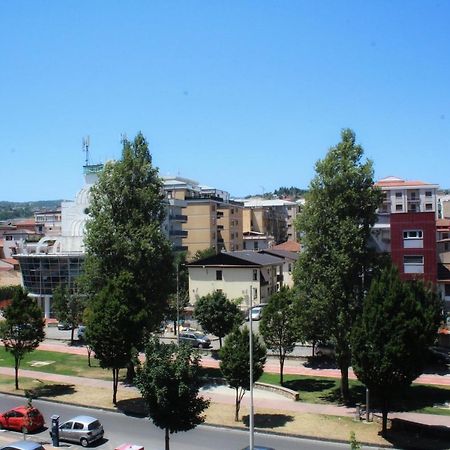 Cosenza Luxury Apartment ภายนอก รูปภาพ