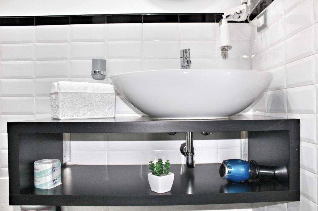 Cosenza Luxury Apartment ภายนอก รูปภาพ