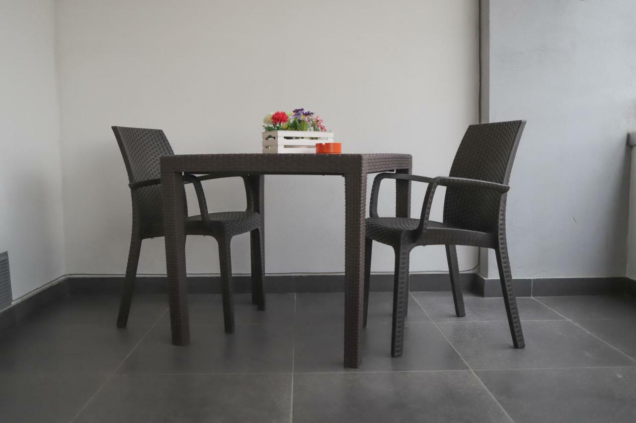 Cosenza Luxury Apartment ภายนอก รูปภาพ