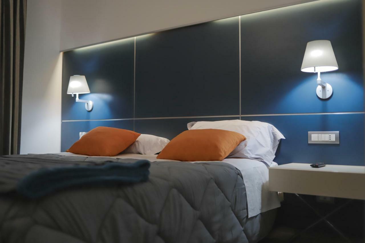 Cosenza Luxury Apartment ภายนอก รูปภาพ