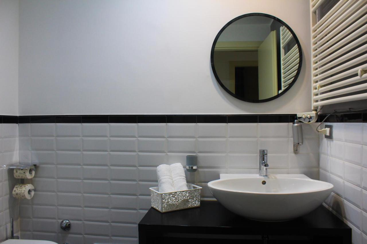 Cosenza Luxury Apartment ภายนอก รูปภาพ